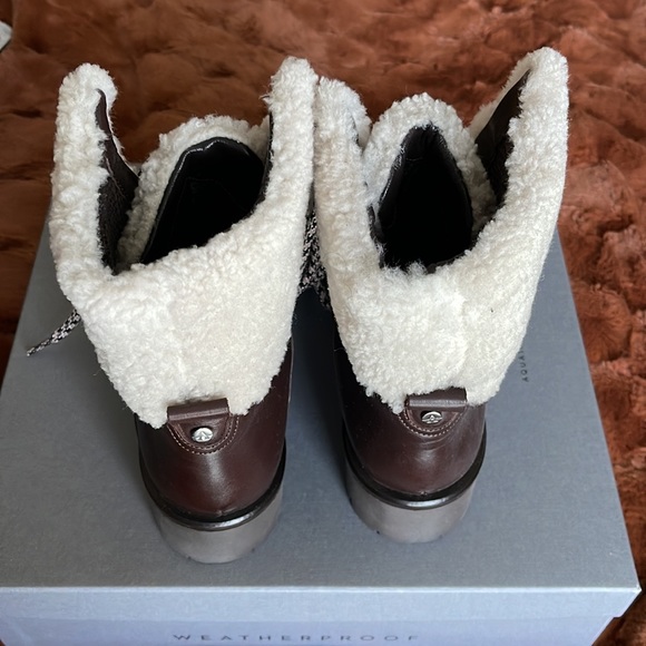 Waterproof Boots - Picture 6 of 14